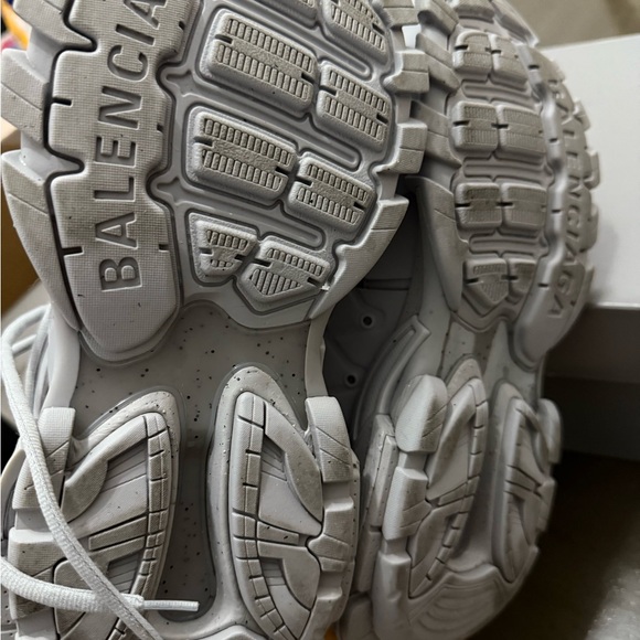 Balenciaga Track 1.0 Chunky Sneakers Low-Top Gray - Picture 6 of 11